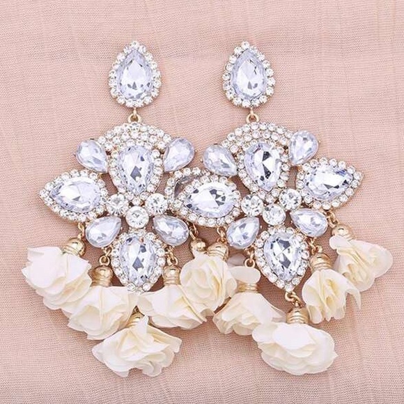 Rhinestone & Flower Decor Earrings - Picture 2 of 4